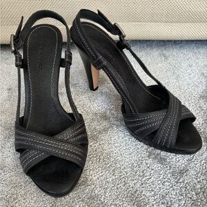 Banana Republic Black Leather Platform Sandals with Contrast Stitching 8…